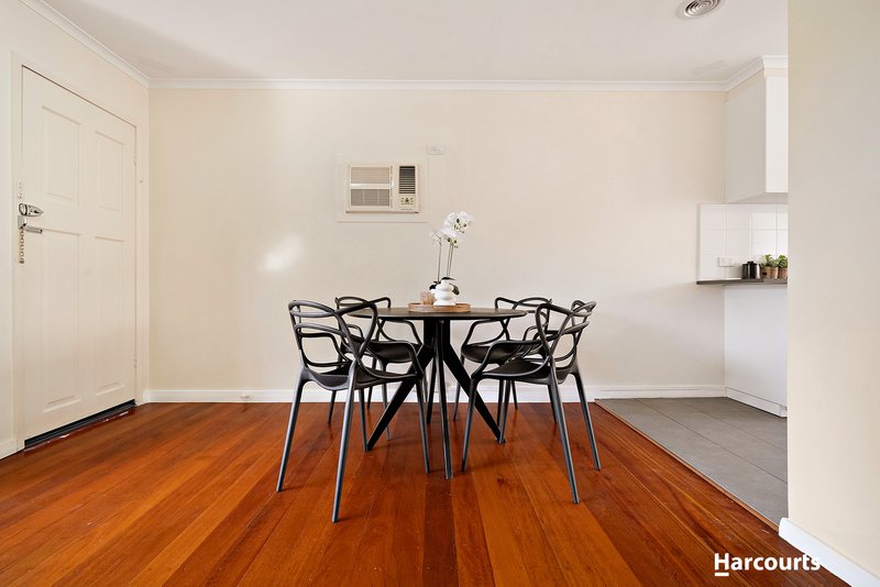 Photo - 2/8 Lavender Street, Ringwood VIC 3134 - Image 4