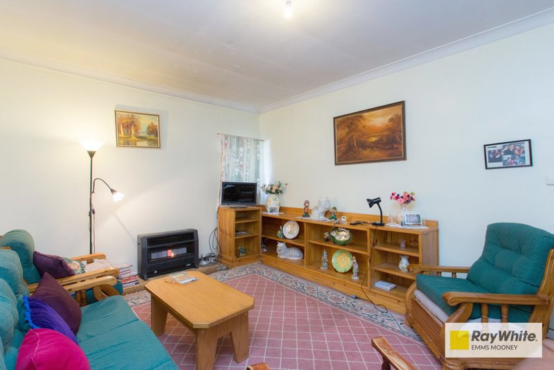 Photo - 28 Lee Street, Cowra NSW 2794 - Image 2