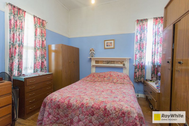 Photo - 28 Lee Street, Cowra NSW 2794 - Image 5