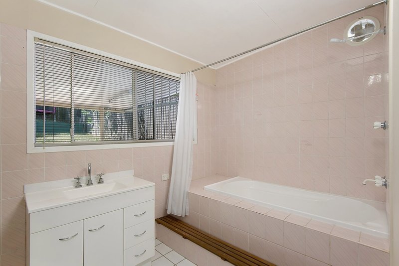 Photo - 28 Lewis Street, Camp Hill QLD 4152 - Image 9