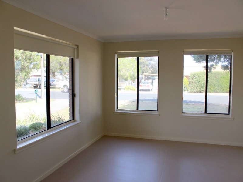 Photo - 28 Lewis Street, Goolwa South SA 5214 - Image 2