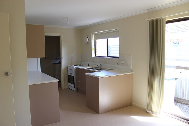 Photo - 28 Lewis Street, Goolwa South SA 5214 - Image 3