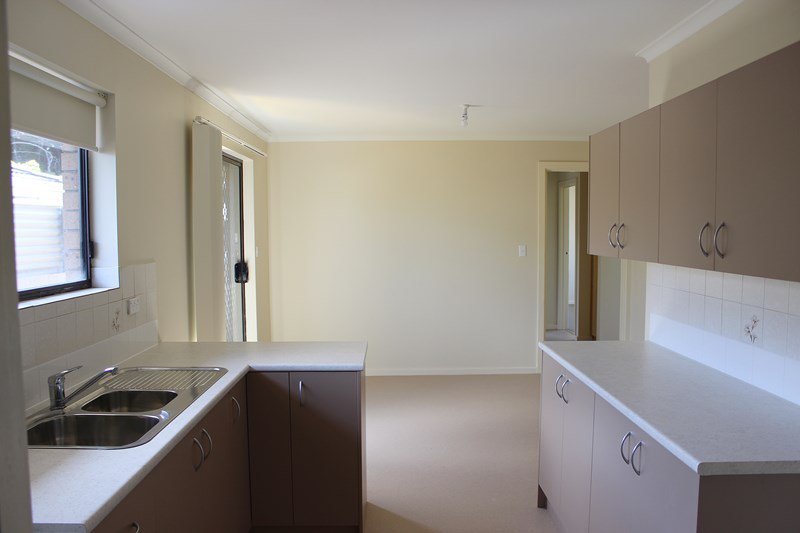 Photo - 28 Lewis Street, Goolwa South SA 5214 - Image 4