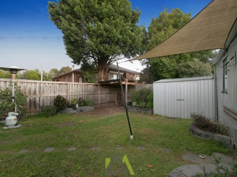 Photo - 28 Liardet Crescent, Frankston VIC 3199 - Image 11