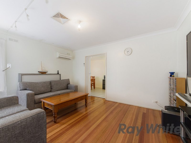 Photo - 28 Lima Street, St Albans VIC 3021 - Image 5