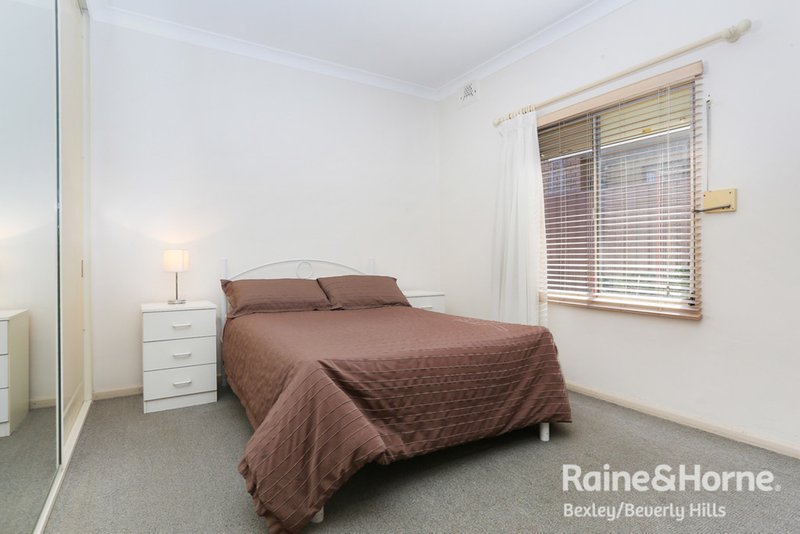 Photo - 28 Linda Street, Belfield NSW 2191 - Image 3