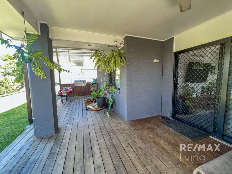 Photo - 28 Lindquist Crescent, Burpengary East QLD 4505 - Image 12