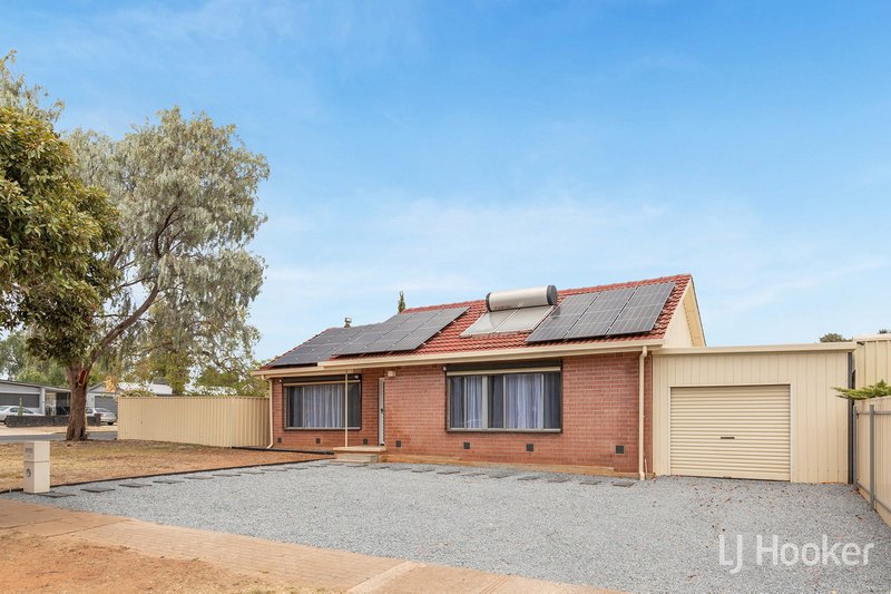 Photo - 28 Lindsay Street, Elizabeth Downs SA 5113 - Image 3