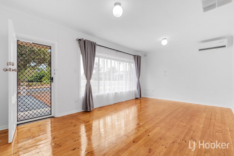 Photo - 28 Lindsay Street, Elizabeth Downs SA 5113 - Image 5