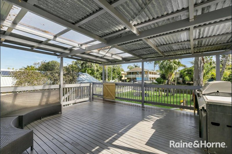 28 Lisa Street, Redland Bay QLD 4165