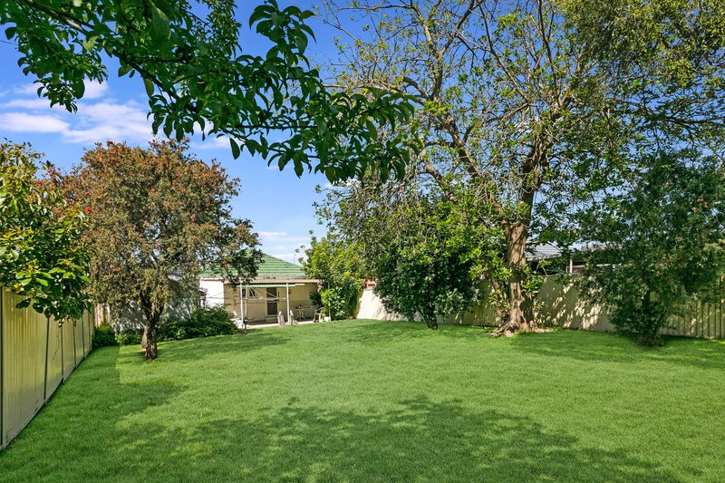 Photo - 28 Lithgow Avenue, Yagoona NSW 2199 - Image 8