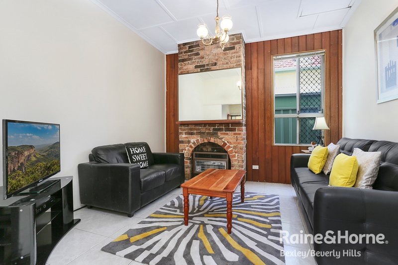 Photo - 28 Lloyd Street, Bexley NSW 2207 - Image 2