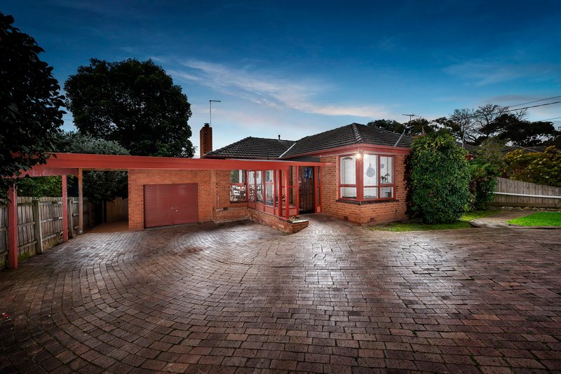 28 Lockhart Road, Ringwood North VIC 3134