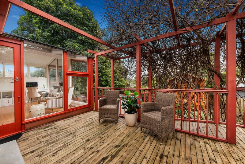 Photo - 28 Lockhart Road, Ringwood North VIC 3134 - Image 10