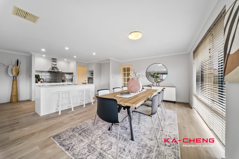 Photo - 28 Lookout Circle, Ellenbrook WA 6069 - Image 7
