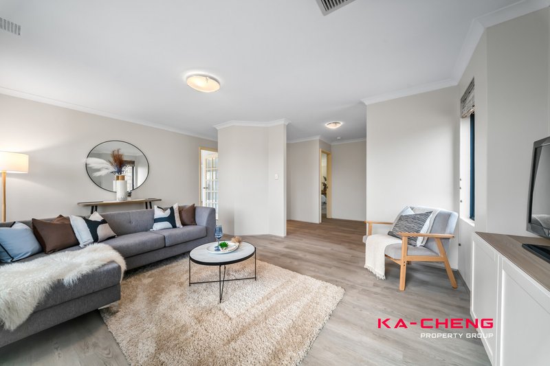 Photo - 28 Lookout Circle, Ellenbrook WA 6069 - Image 16