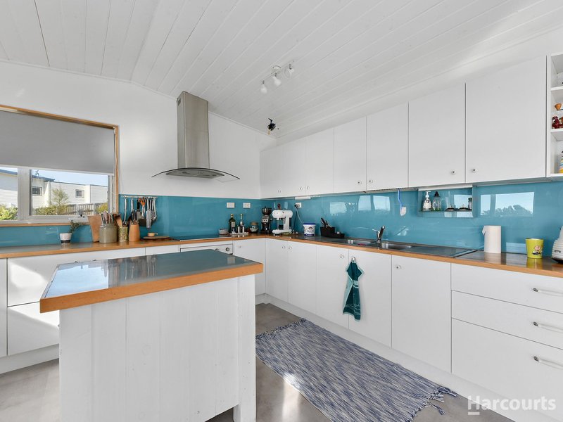 Photo - 28 Lord Liverpool Drive, Low Head TAS 7253 - Image 3