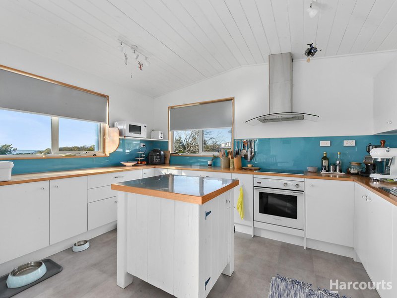 Photo - 28 Lord Liverpool Drive, Low Head TAS 7253 - Image 4