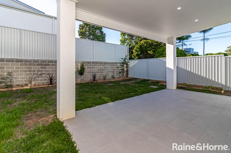 Photo - 28 Lower Mount Street, Wentworthville NSW 2145 - Image 5