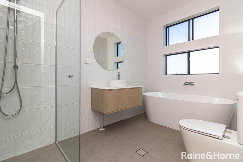 Photo - 28 Lower Mount Street, Wentworthville NSW 2145 - Image 9