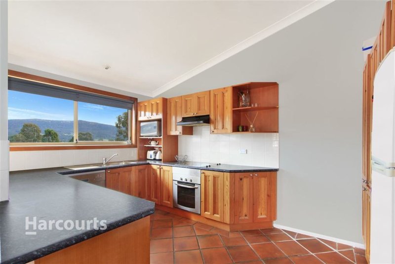 Photo - 28 Lucas Drive, Horsley NSW 2530 - Image 3