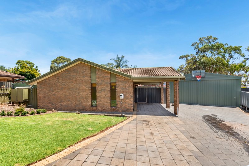 28 Luringa Close, Craigmore SA 5114