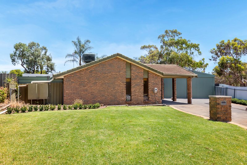 Photo - 28 Luringa Close, Craigmore SA 5114 - Image 4