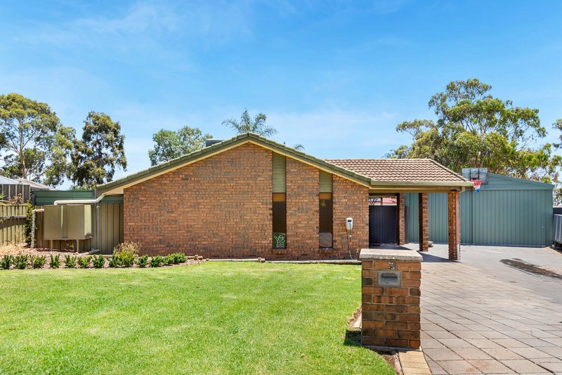 Photo - 28 Luringa Close, Craigmore SA 5114 - Image 5