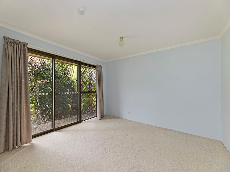 Photo - 28 Lurnea Crescent, Mountain Creek QLD 4557 - Image 10