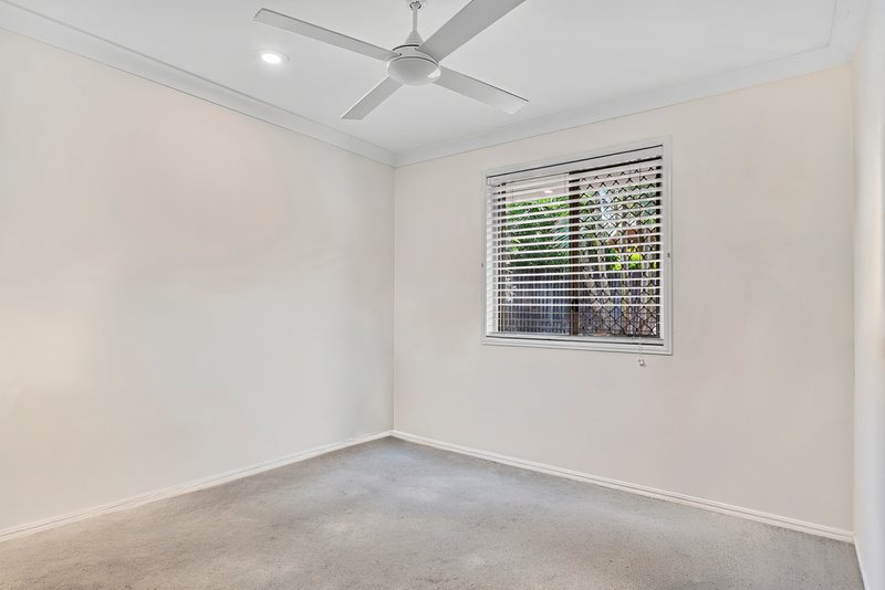 Photo - 28 Lyndhurst Grove, Tewantin QLD 4565 - Image 10