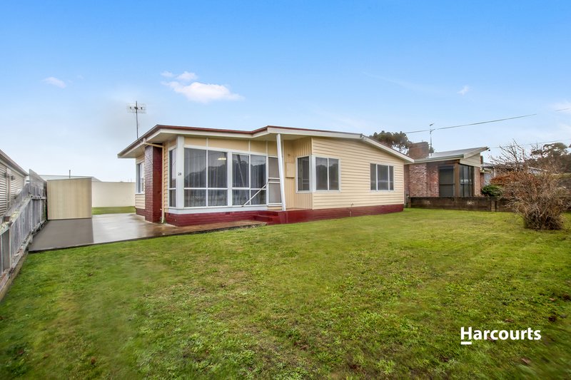 28 Lyons Street, Somerset TAS 7322