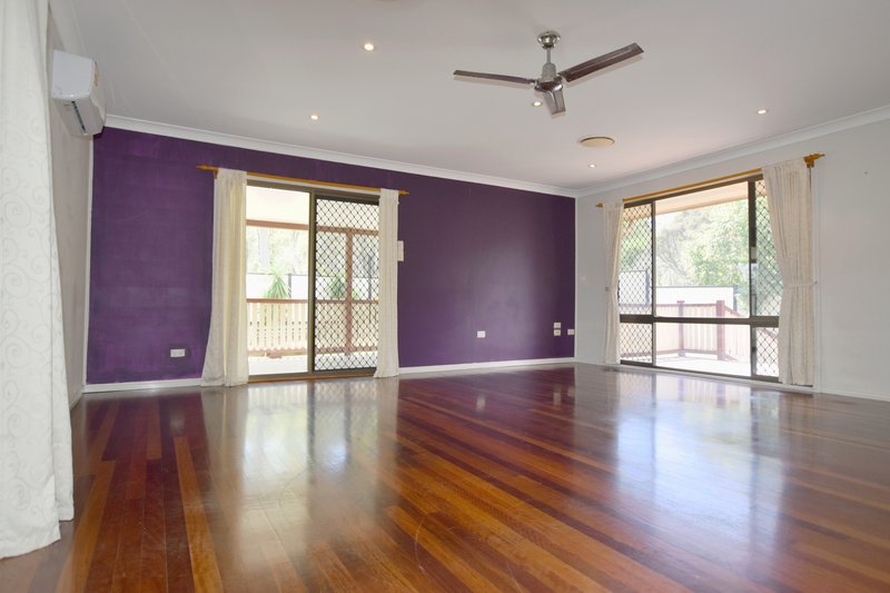 Photo - 28 Lyons Street, South Gladstone QLD 4680 - Image 3