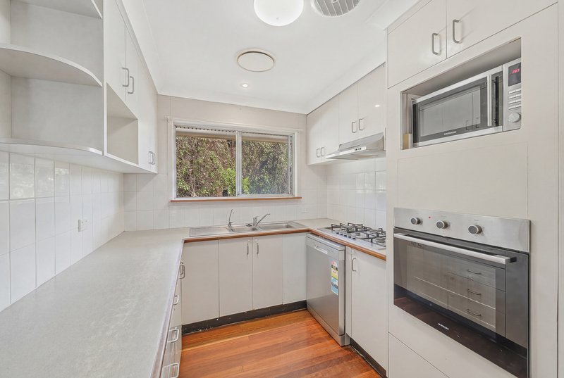 Photo - 28 Lyons Street, South Gladstone QLD 4680 - Image 9