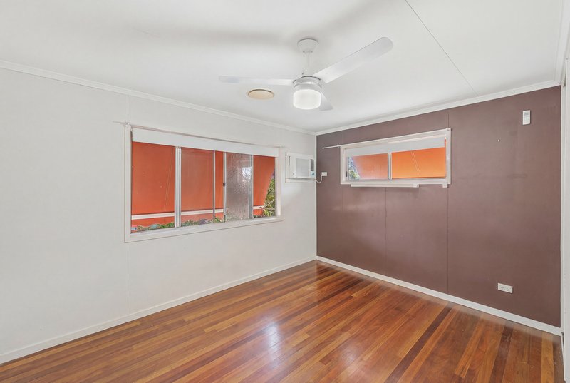 Photo - 28 Lyons Street, South Gladstone QLD 4680 - Image 12