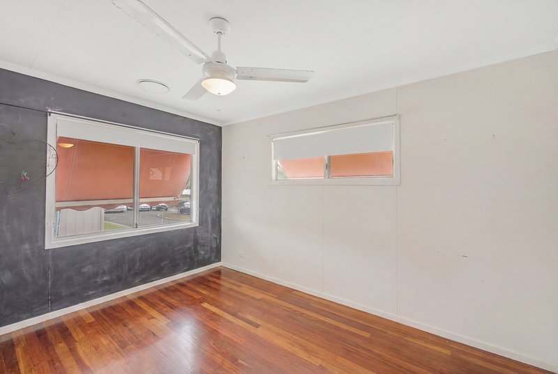 Photo - 28 Lyons Street, South Gladstone QLD 4680 - Image 20