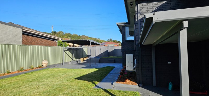 Photo - 28 Mackenzie Avenue, Mount Warrigal NSW 2528 - Image 9