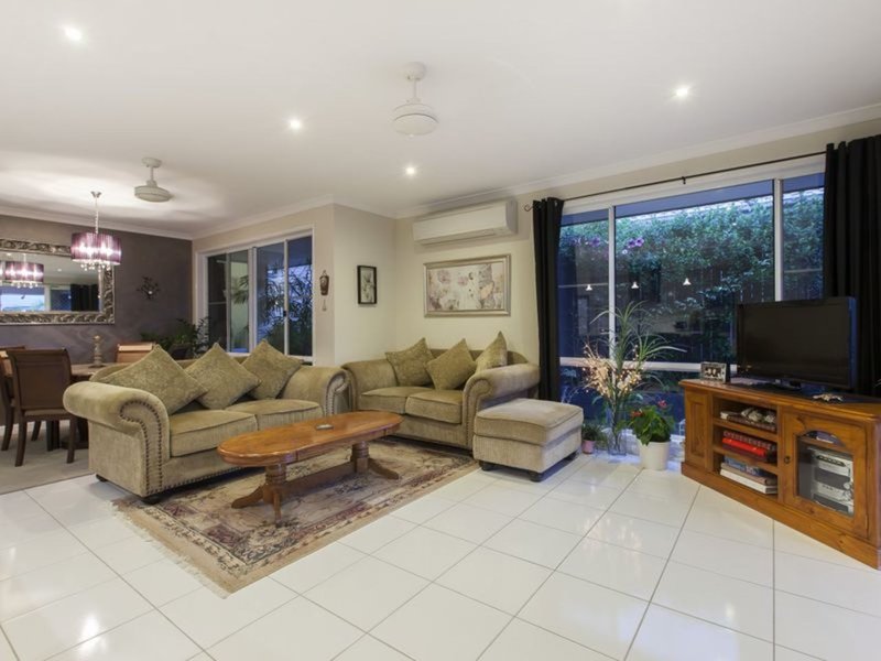 Photo - 28 Magnetic Terrace, North Lakes QLD 4509 - Image 14