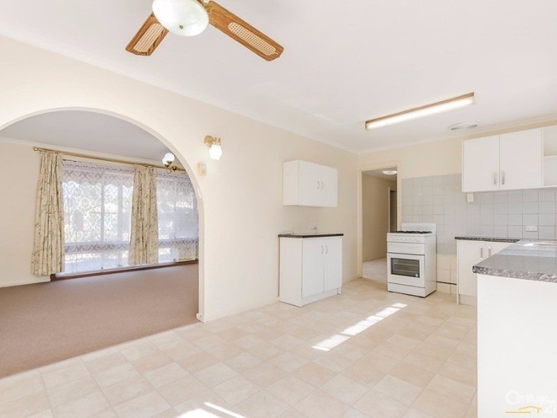 Photo - 28 Magor Crescent, Salisbury SA 5108 - Image 5