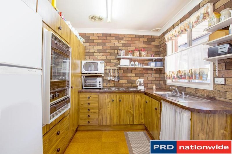 Photo - 28 Manning Street, Kingswood NSW 2747 - Image 2