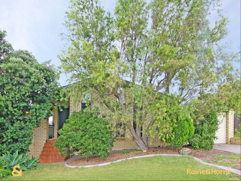 28 Manoora Drive, Hallett Cove SA 5158