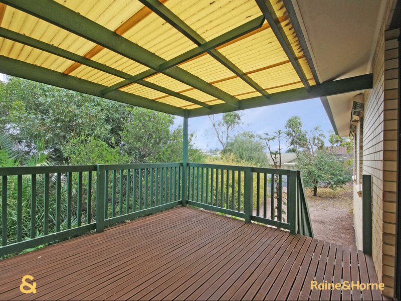 Photo - 28 Manoora Drive, Hallett Cove SA 5158 - Image 4