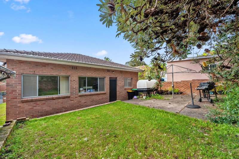 Photo - 28 Maranui Avenue, Dee Why NSW 2099 - Image 4