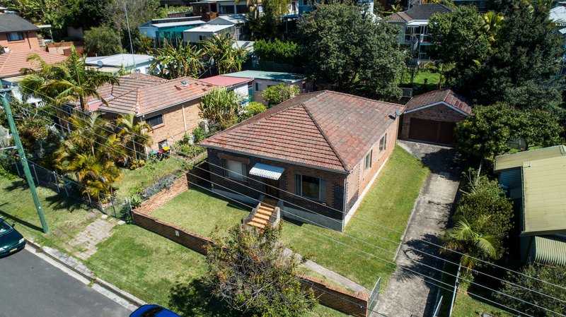 Photo - 28 Maranui Avenue, Dee Why NSW 2099 - Image 7