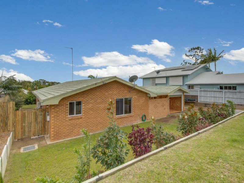 Photo - 28 Margaret Street, Tannum Sands QLD 4680 - Image 14