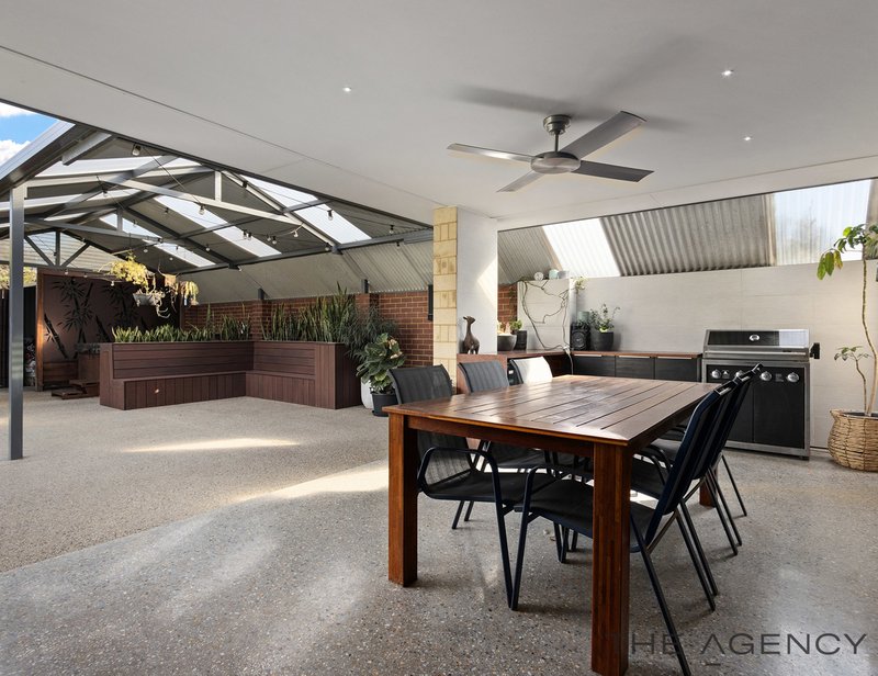 Photo - 28 Marginata Parkway, Canning Vale WA 6155 - Image 34