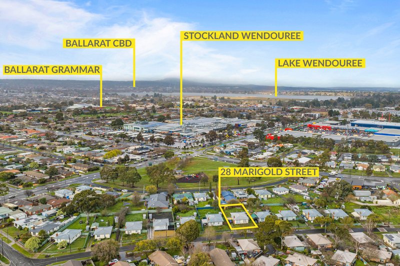 Photo - 28 Marigold Street, Wendouree VIC 3355 - Image 11