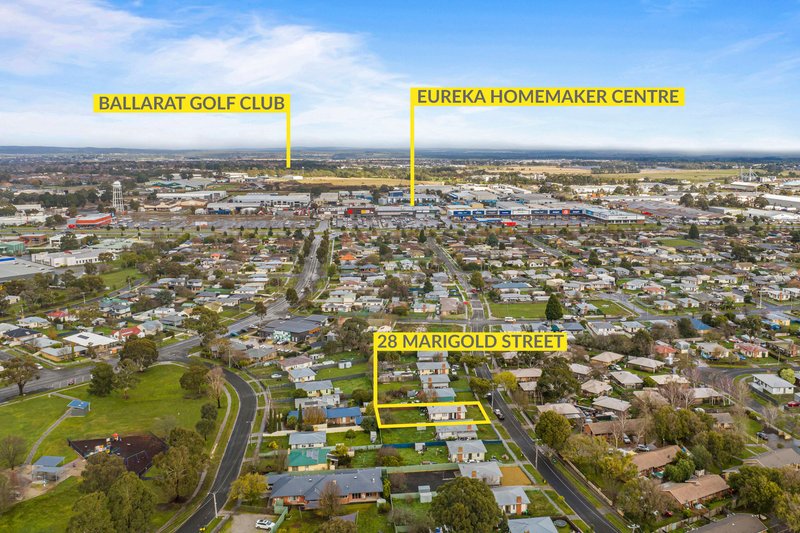 Photo - 28 Marigold Street, Wendouree VIC 3355 - Image 13