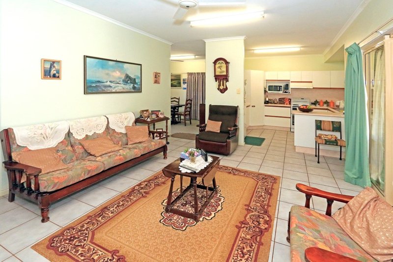 Photo - 28 Marina Avenue, Taranganba QLD 4703 - Image 6