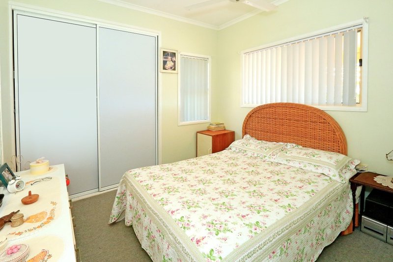 Photo - 28 Marina Avenue, Taranganba QLD 4703 - Image 8