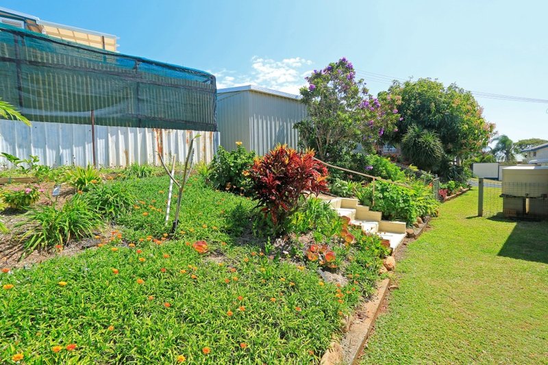 Photo - 28 Marina Avenue, Taranganba QLD 4703 - Image 13